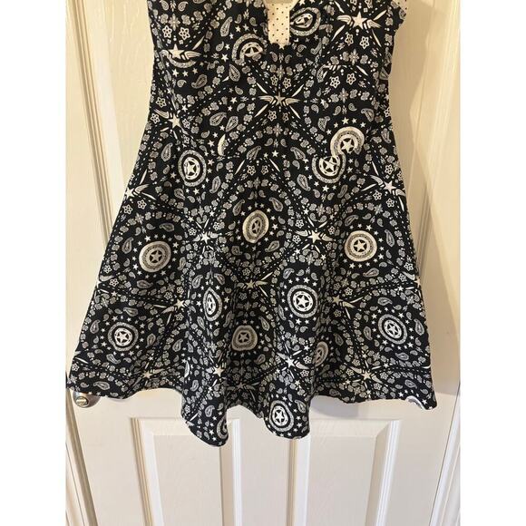 Disney Marvel Her universe captain america dress sz XL - Picture 3 of 10